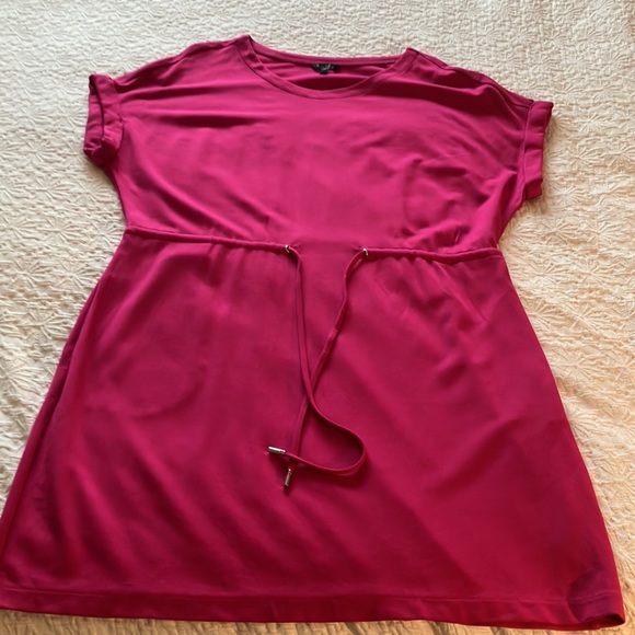 Fucshia Rachel Roy scoop neck short sleeve dress w/tie@waist - Picture 7 of 13